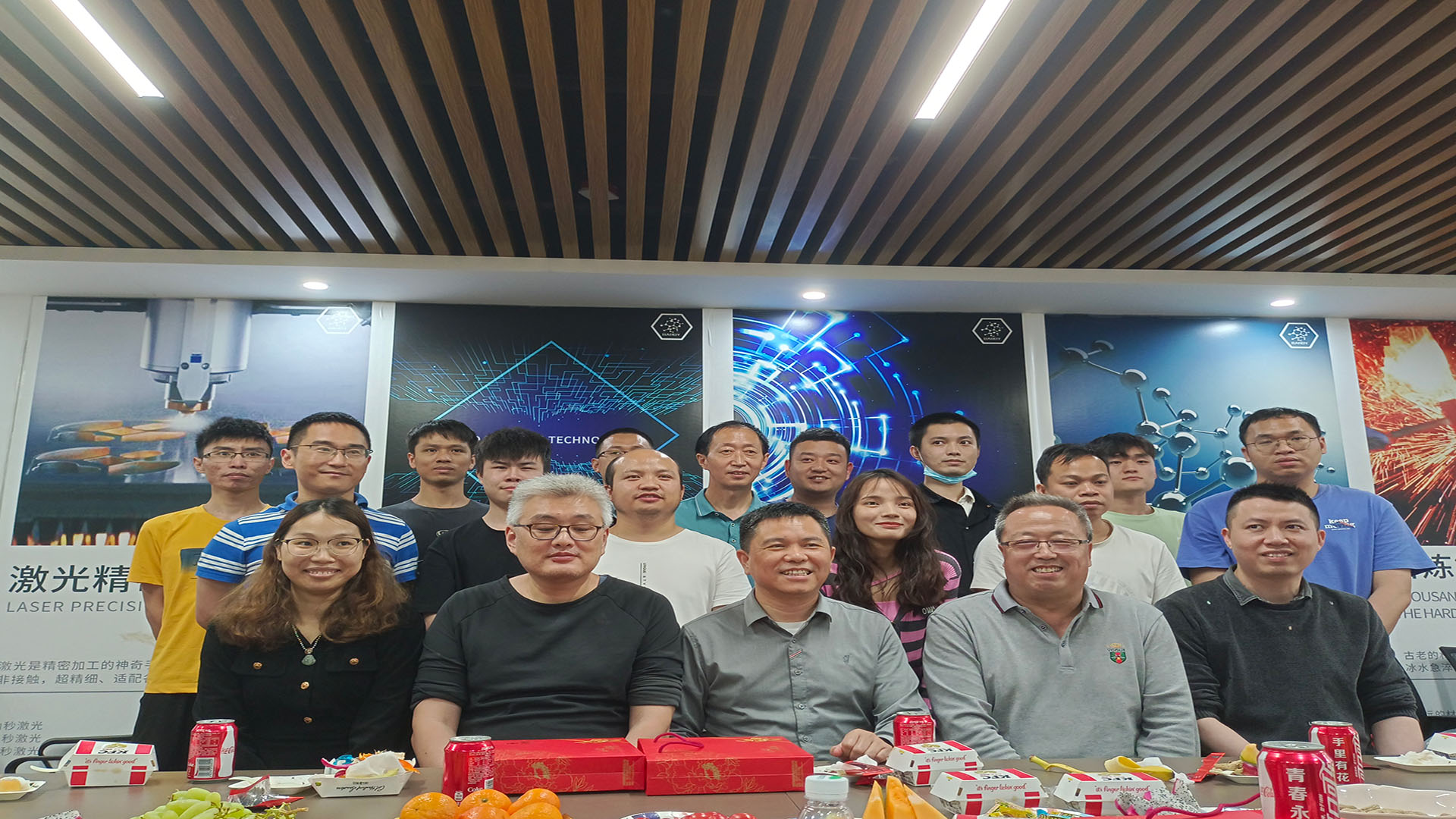 百柔新材第一季生日會(huì) 百柔新材第一季生日會(huì)